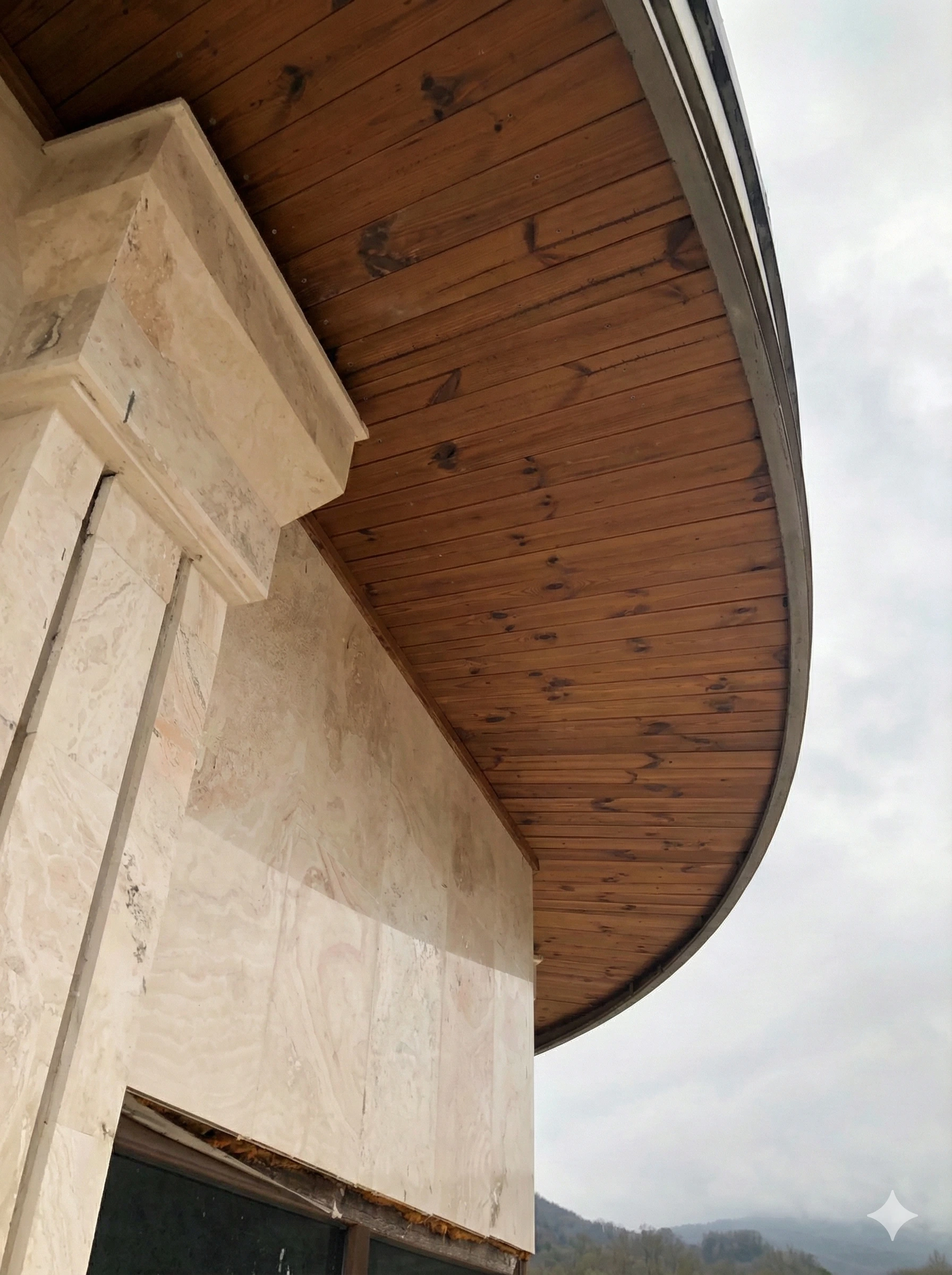 Damoon Wood – Motel Ghoo Villa Thermowood Facade